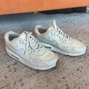 Nike Air Max Cream Sneakers